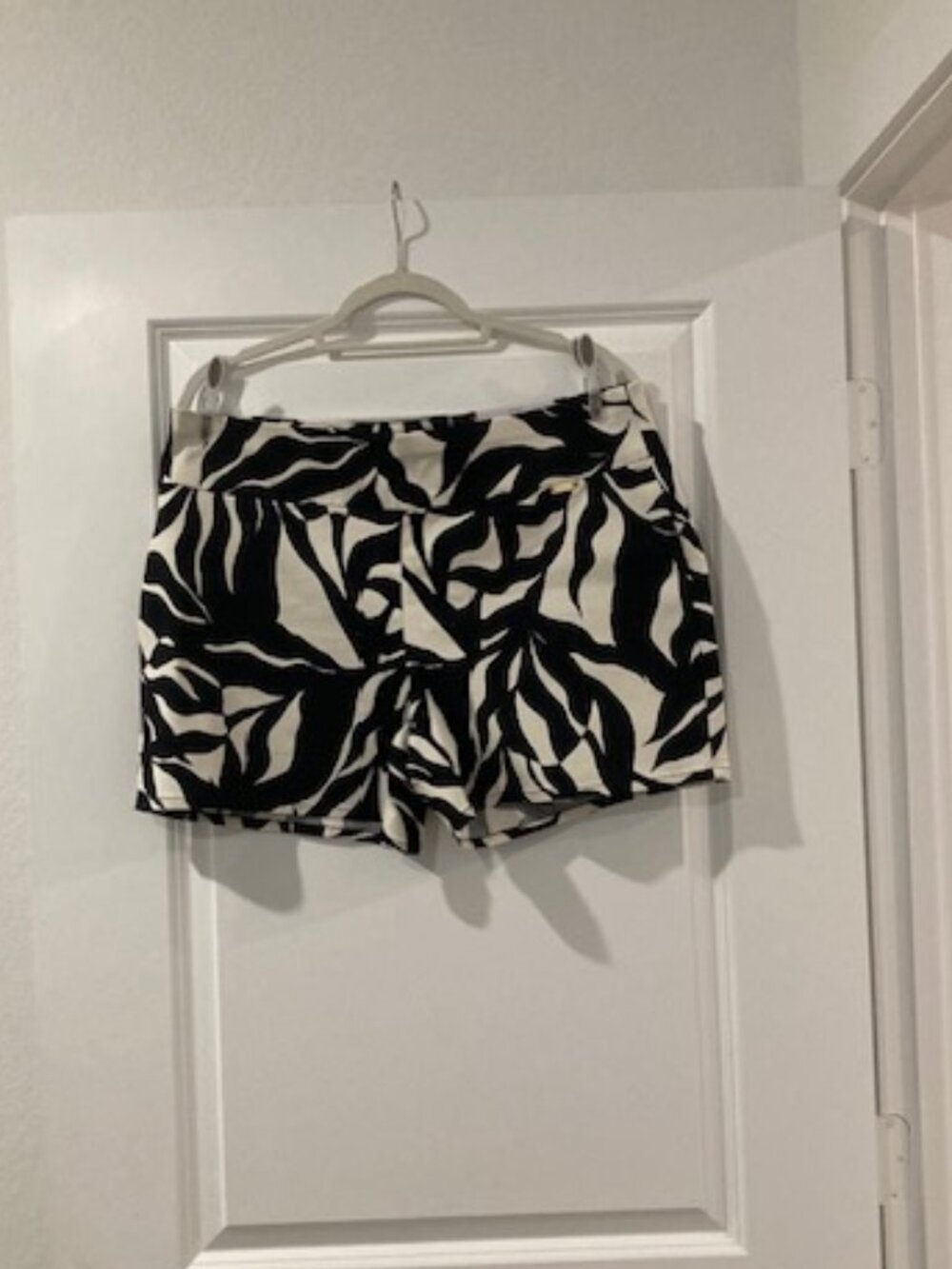 NWT Womens Black and White Shorts